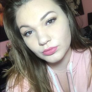 Meet your Posher, Jenna